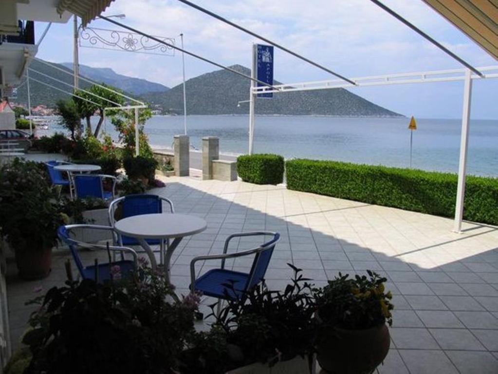 Apollon Hotel Tirós Екстериор снимка